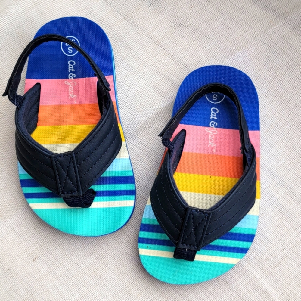 Cat and Jack Rainbow Sandals Size 5/6